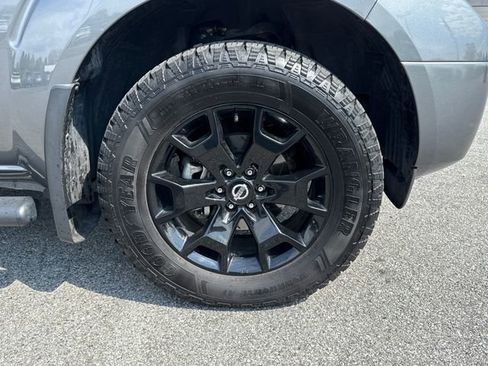 Used 2020 Nissan Frontier SV w/ Midnight Edition Floor Mats AWD/4WD image 9