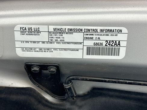 Used 2024 Jeep Wrangler Unlimited Rubicon 4xe AWD/4WD image 21