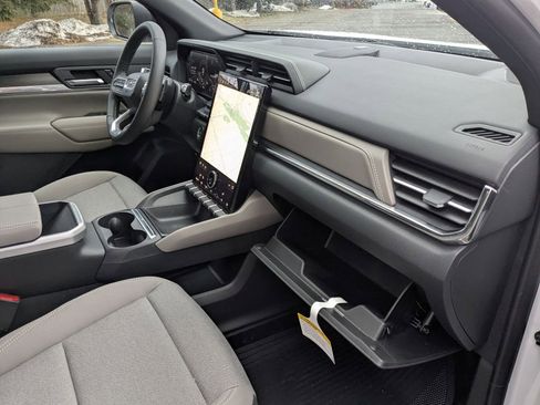 New 2026 GMC Terrain Elevation w/ LPO, Floor Liner Package image 27