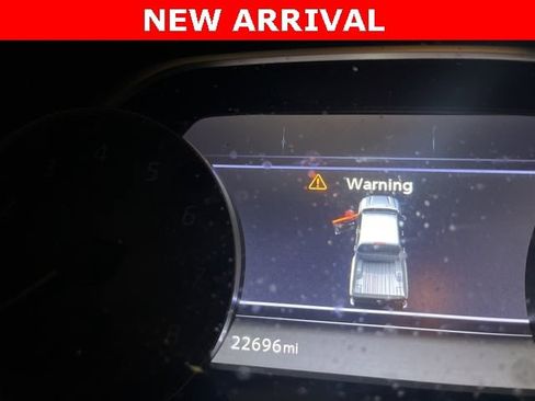 Used 2022 Nissan Frontier SV w/ Technology Package image 3