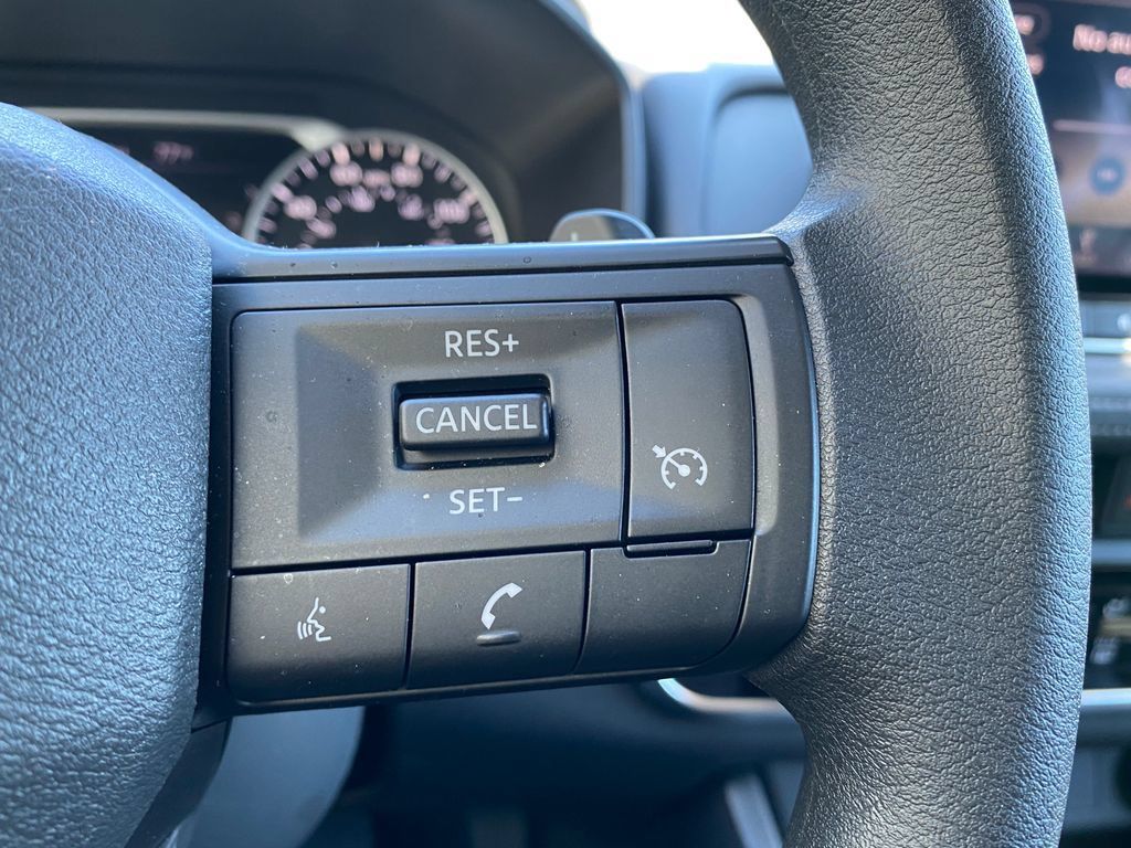 Used 2026 Nissan Rogue S AWD/4WD image 22