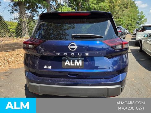 Used 2025 Nissan Rogue SV FWD image 7