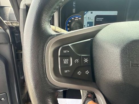 Used 2022 Ford Bronco Badlands image 28