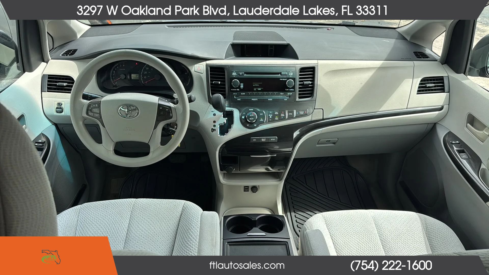 Used 2013 Toyota Sienna LE FWD image 26