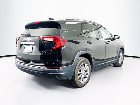 Used 2023 GMC Terrain SLT image 9