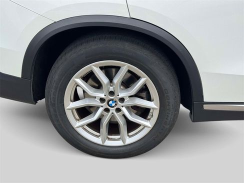 Certified 2023 BMW X5 xDrive40i w/ Premium Package image 9