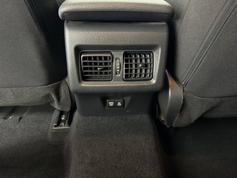 Used 2025 Toyota Camry LE FWD image 33