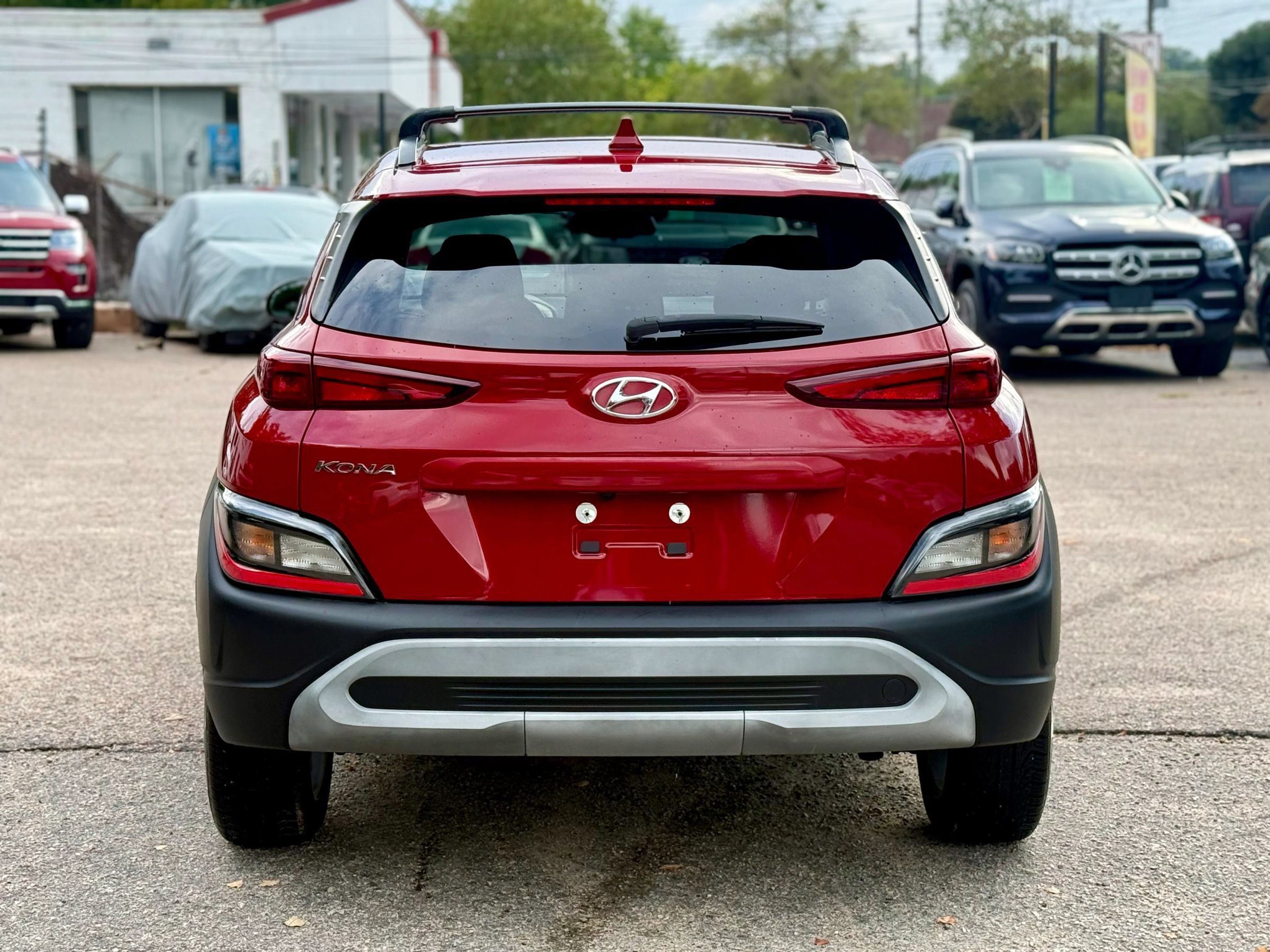 Used 2022 Hyundai Kona SEL w/ Convenience Package FWD image 6