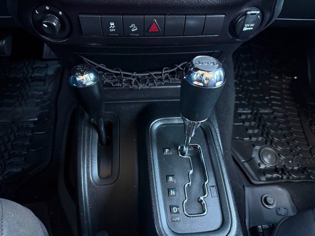 Used 2018 Jeep Wrangler Unlimited Sport AWD/4WD image 8