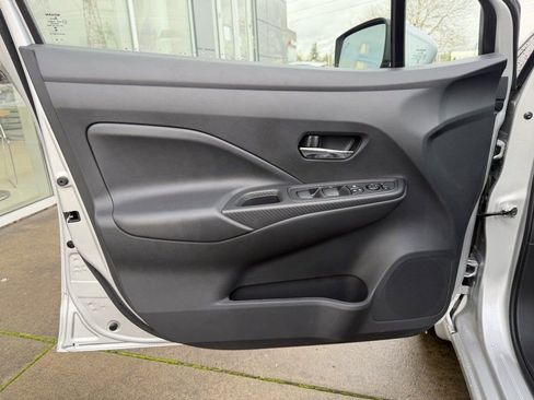 New 2025 Nissan Versa SV w/ Trunk Package image 12