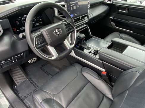 Certified 2025 Toyota Tundra Platinum w/ TRD Off-Road Package AWD/4WD image 28