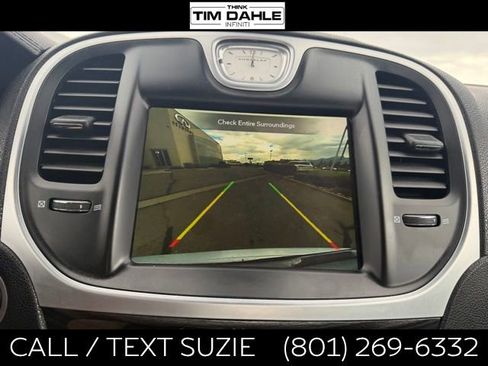 Used 2022 Chrysler 300 Touring L AWD/4WD image 19