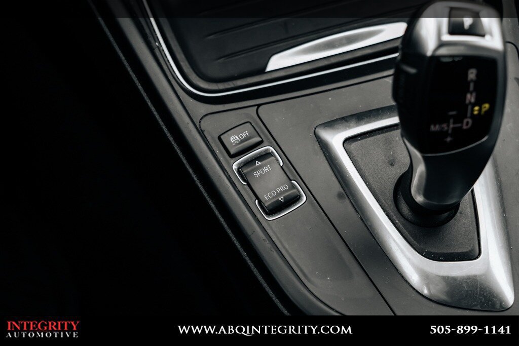 Used 2013 BMW 328i xDrive Sedan AWD/4WD image 32