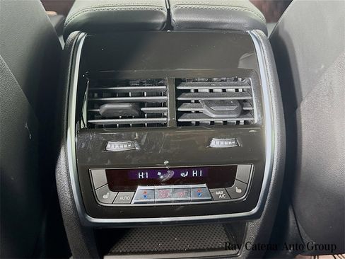 Used 2026 BMW X7 xDrive40i w/ Executive Package image 27