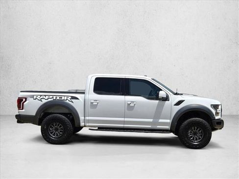 Used 2017 Ford F150 Raptor w/ Equipment Group 802A Luxury AWD/4WD image 4