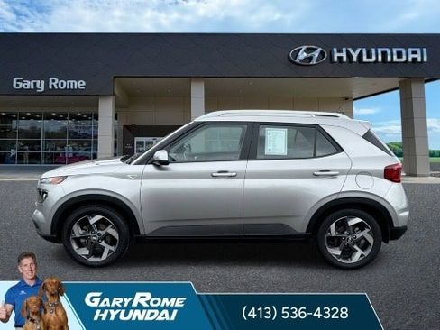 Certified 2023 Hyundai Venue SEL FWD image 13