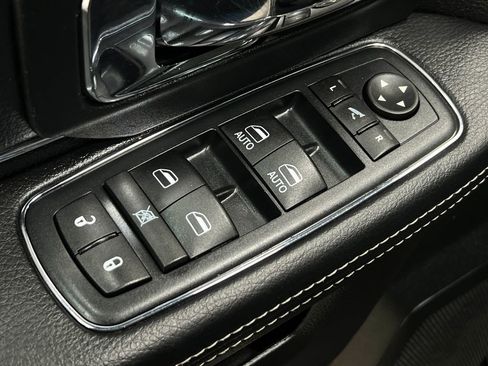 Used 2016 RAM 1500 Laramie w/ Convenience Group image 17