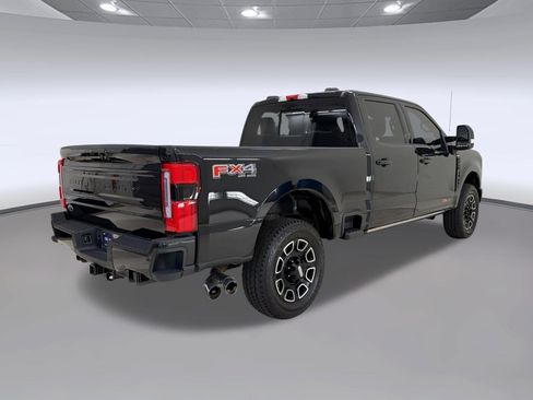 Certified 2026 Ford F250 Platinum AWD/4WD image 9