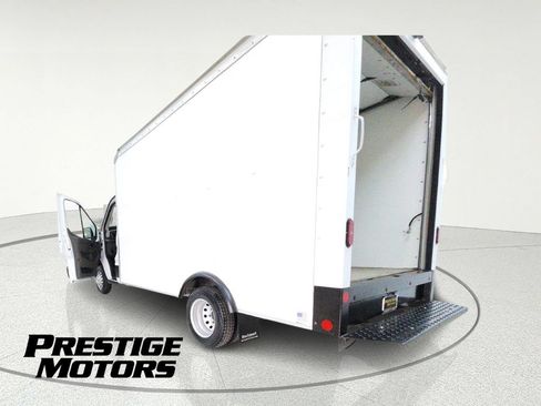 Used 2023 Ford Transit 350 DRW RWD image 15