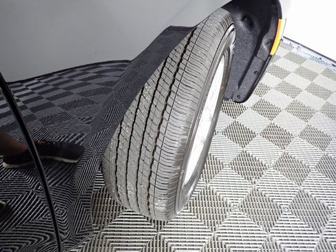 New 2025 Chrysler Pacifica Select image 33