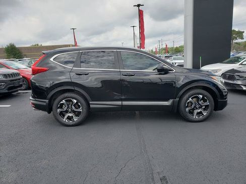 Used 2019 Honda CR-V Touring image 2