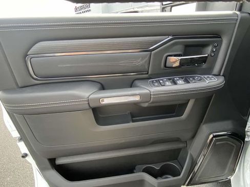 Used 2024 RAM 2500 Limited image 27