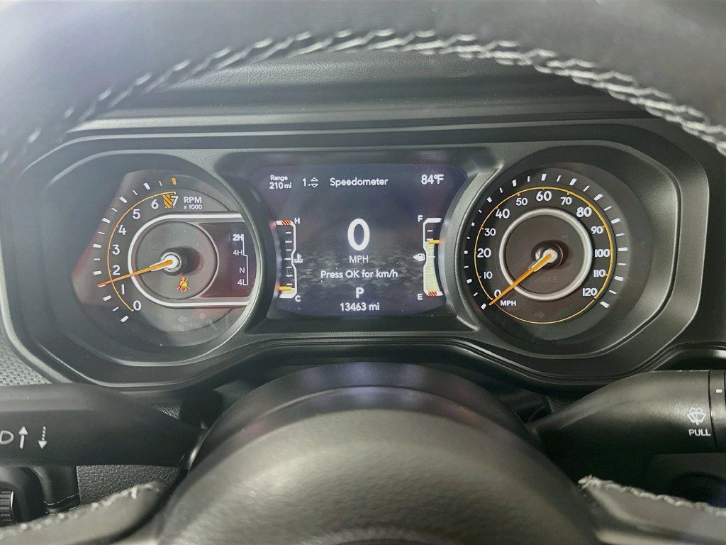 Used 2025 Jeep Gladiator Rubicon AWD/4WD image 19