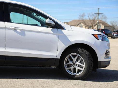 Certified 2023 Ford Edge SEL w/ Convenience Package AWD/4WD image 5