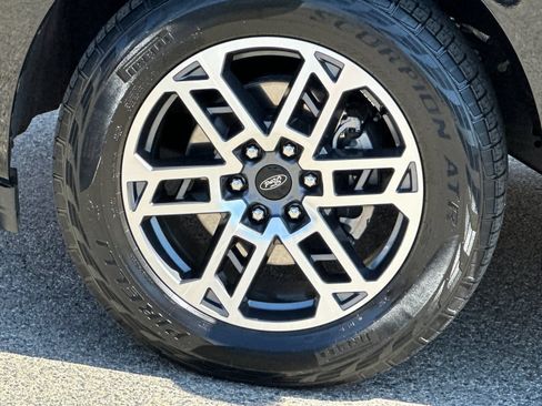 Used 2025 Ford Expedition Active AWD/4WD image 34