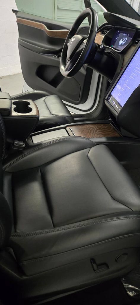 Used 2019 Tesla Model X AWD/4WD image 10