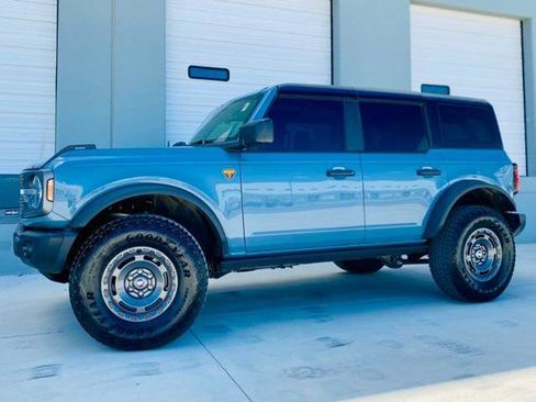 Certified 2025 Ford Bronco Badlands w/ Sasquatch Package AWD/4WD image 1
