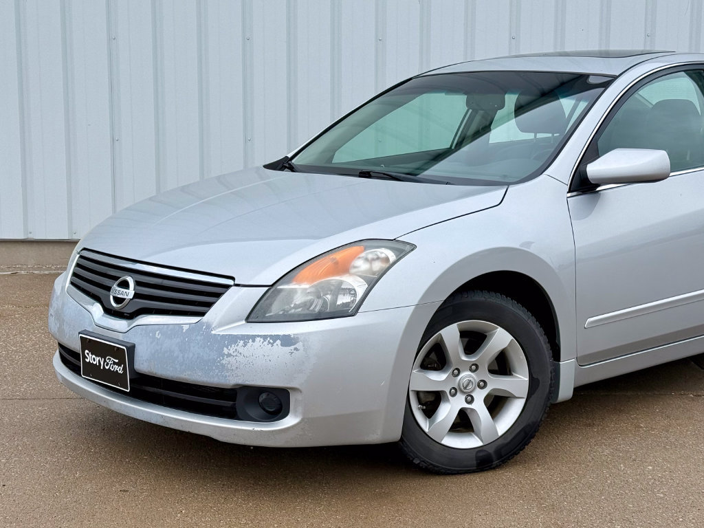 Used 2009 Nissan Altima 2.5 SL w/ SL Pkg FWD image 2
