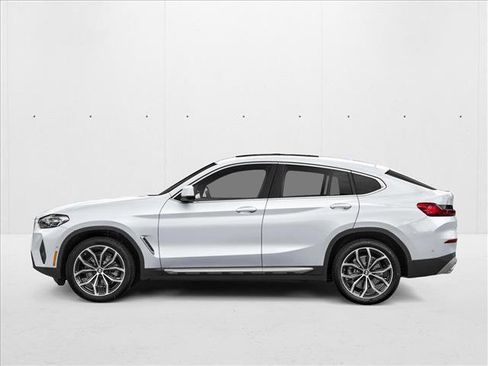 Used 2025 BMW X4 M40i image 3