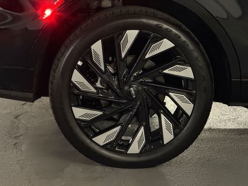 New 2026 Lincoln Nautilus Reserve w/ Jet Appearance Package AWD/4WD image 5