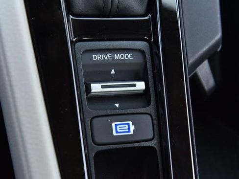 Used 2023 Honda Accord EX-L image 17