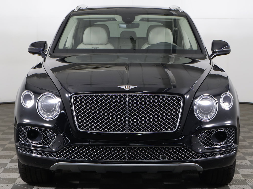 Used 2020 Bentley Bentayga Plug-In Hybrid AWD/4WD image 18