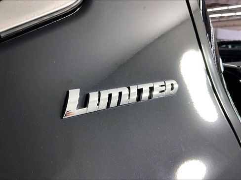 Used 2024 Toyota Tundra Limited image 10