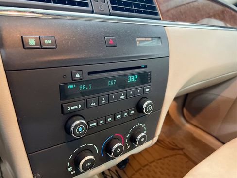 Used 2005 Buick LaCrosse CX image 13