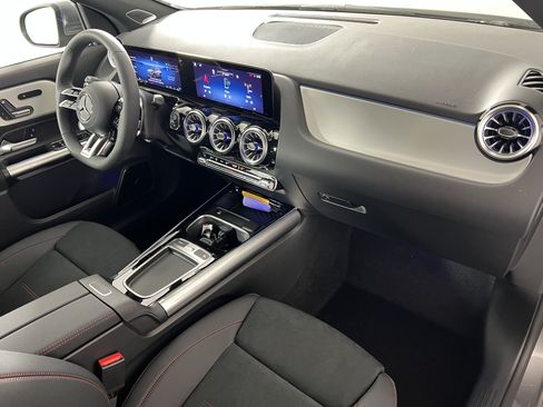 New 2026 Mercedes-Benz GLA 35 AMG 4MATIC image 27