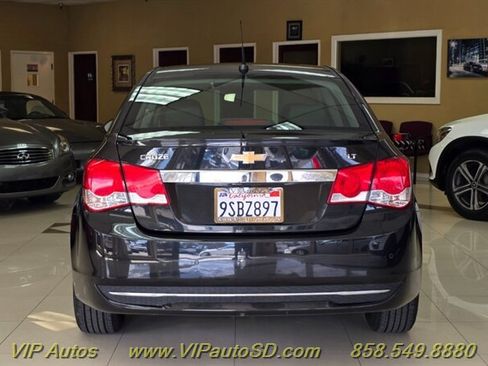 Used 2012 Chevrolet Cruze LT w/ RS Package FWD image 8