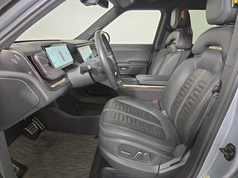 Used 2024 Rivian R1S Adventure AWD/4WD image 20