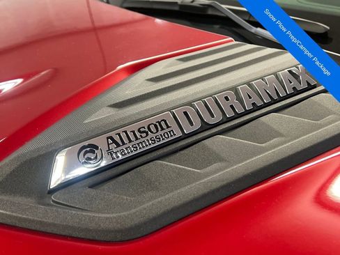 Used 2024 Chevrolet Silverado 2500 High Country w/ Technology Package image 11