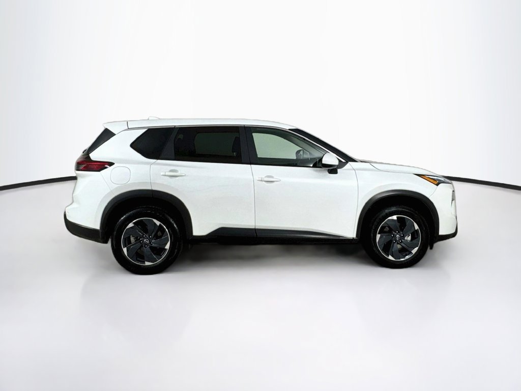 Used 2025 Nissan Rogue SV FWD image 8