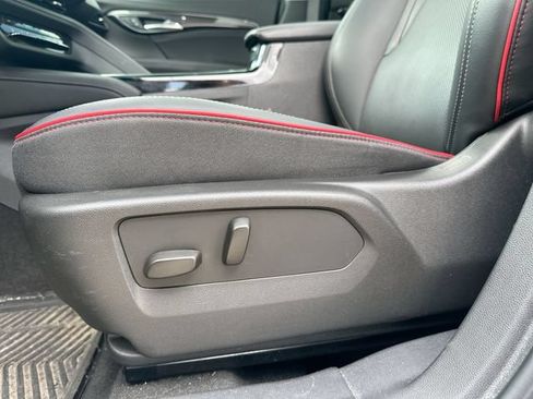 Used 2023 Buick Envision Essence w/ Technology Package I AWD/4WD image 39