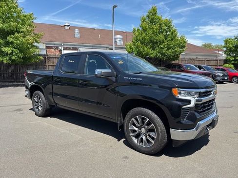 Used 2024 Chevrolet Silverado 1500 LT AWD/4WD image 2