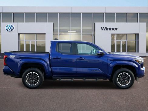 Used 2024 Toyota Tacoma TRD Sport w/ TRD Sport Upgrade Package AWD/4WD image 6