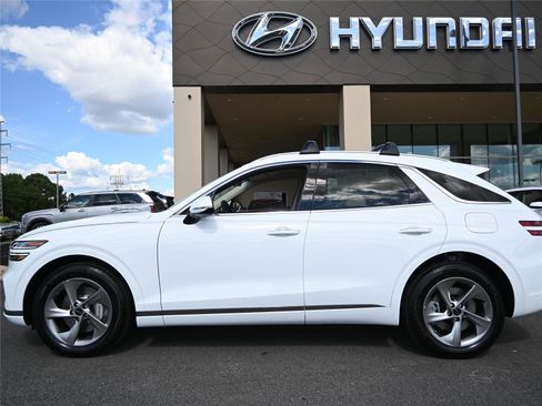 New 2026 Genesis GV70 2.5T Select image 8