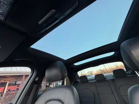 Used 2016 Mercedes-Benz C 300 Sedan image 14