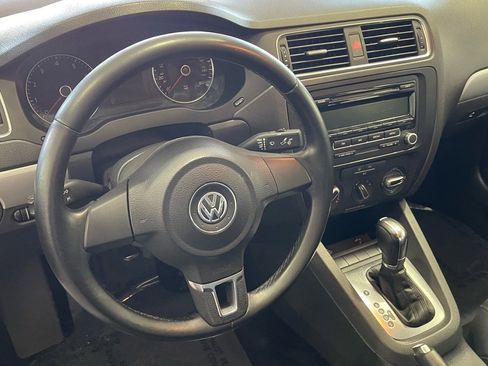 Used 2013 Volkswagen Jetta SE image 27