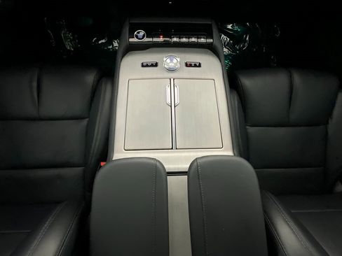 Used 2025 Lincoln Navigator Reserve w/ Jet Appearance Package image 14